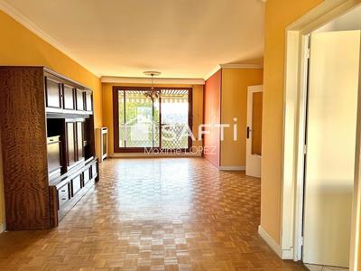 Appartement - 115 m² - 6 pièces