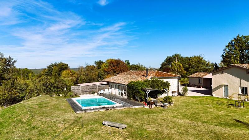 Maison en pierre - 150 m² - 7 pièces