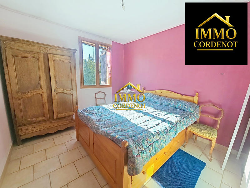 Villa - 80 m² - 4 pièces