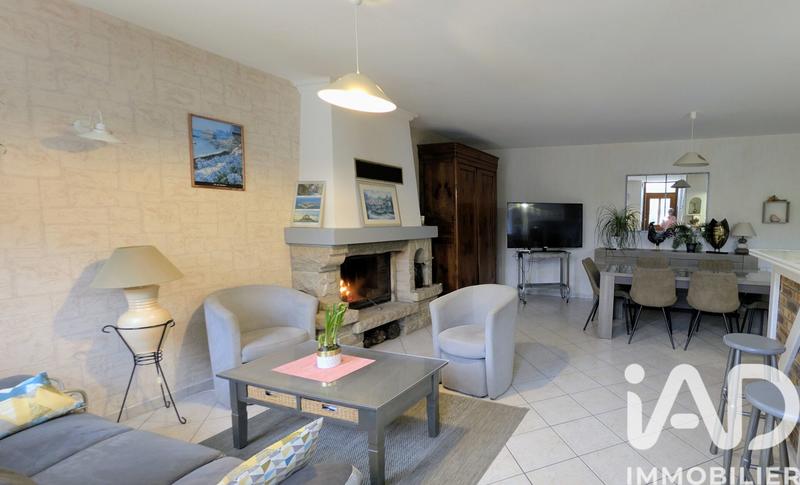 Maison - 214 m² - 8 pièces