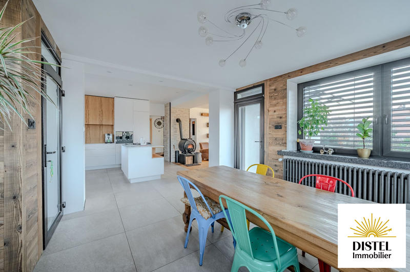 Maison - 150 m² - 8 pièces