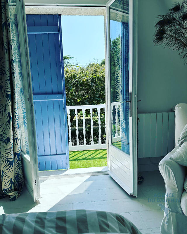 Maison - 195 m² - 8 pièces