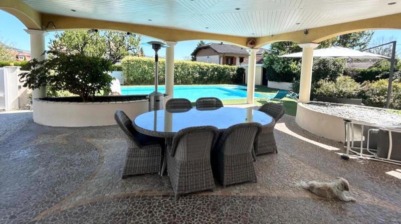 Maison - 189 m² - 7 pièces