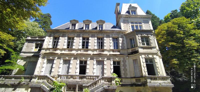 Château - 678 m² - 25 pièces