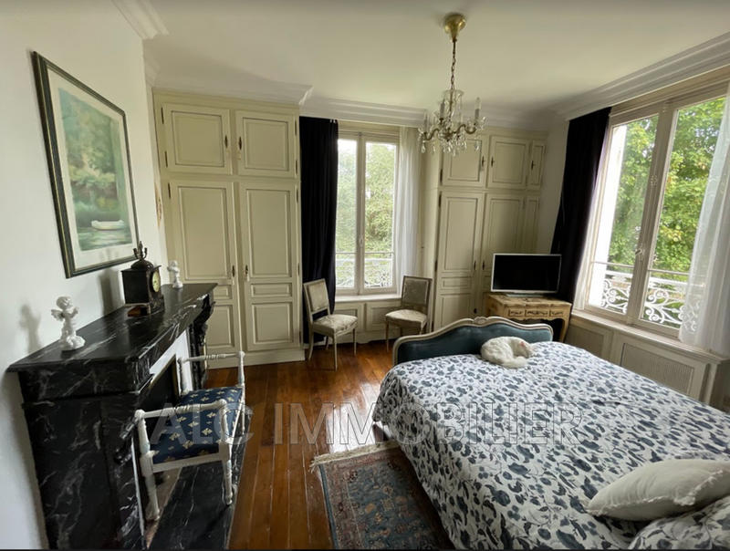 Propriété - 174 m² - 7 pièces