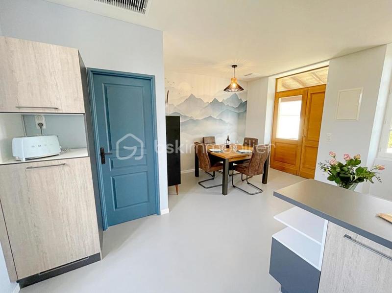 Propriété - 361 m² - 11 pièces