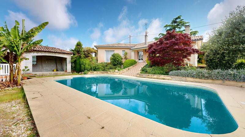 Maison - 130 m² - 5 pièces