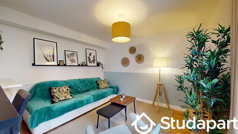 Chambre - 9 m² - 1 pièce