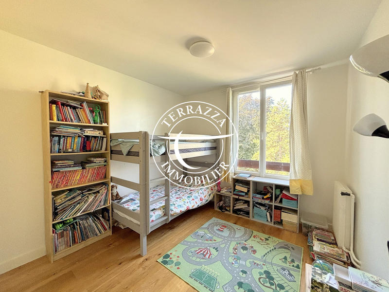 Duplex - 199 m² - 9 pièces