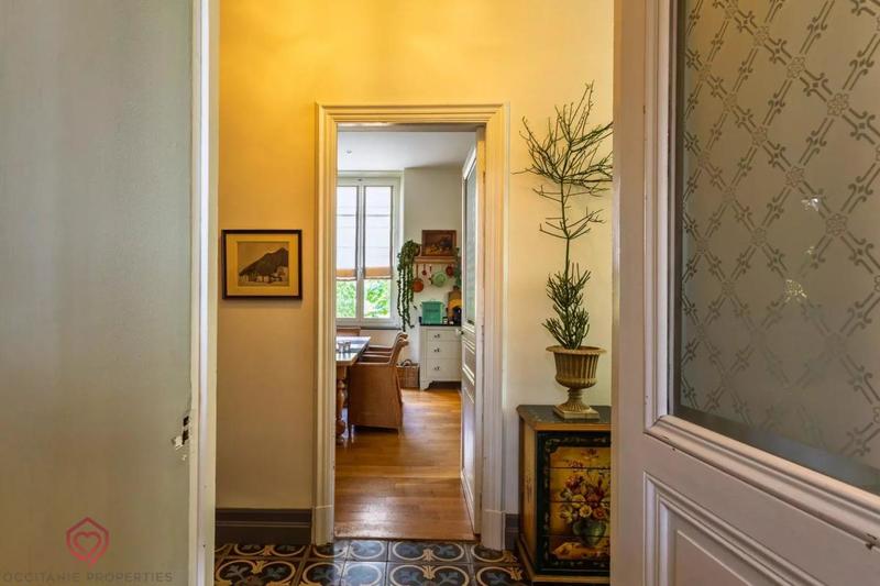 Maison de maîtres - 240 m² - 10 pièces