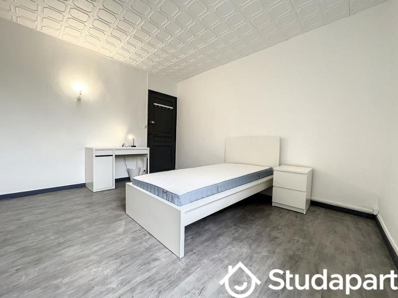 Chambre - 12 m² - 1 pièce
