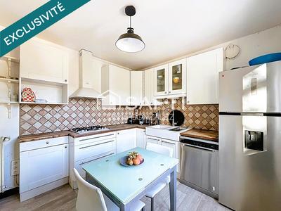 Maison - 121 m² - 6 pièces