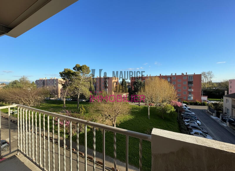 Appartement - 77 m² - 4 pièces