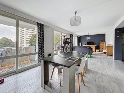 Appartement - 82 m² - 4 pièces