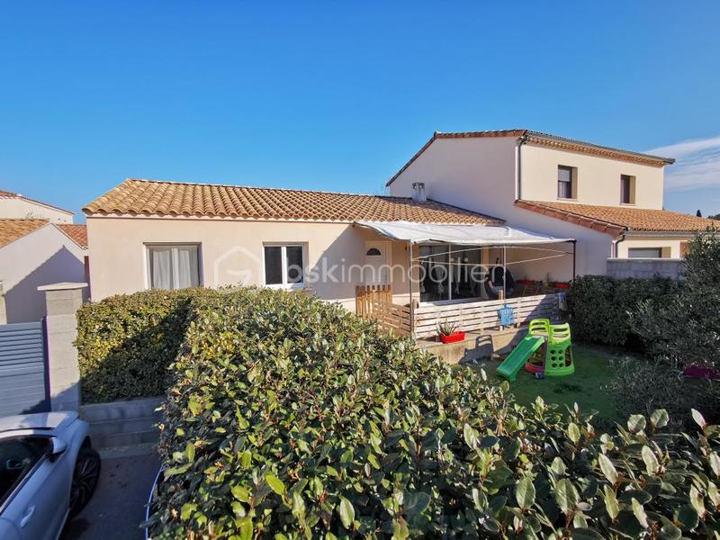 Maison traditionnelle - 94 m² - 5 pièces