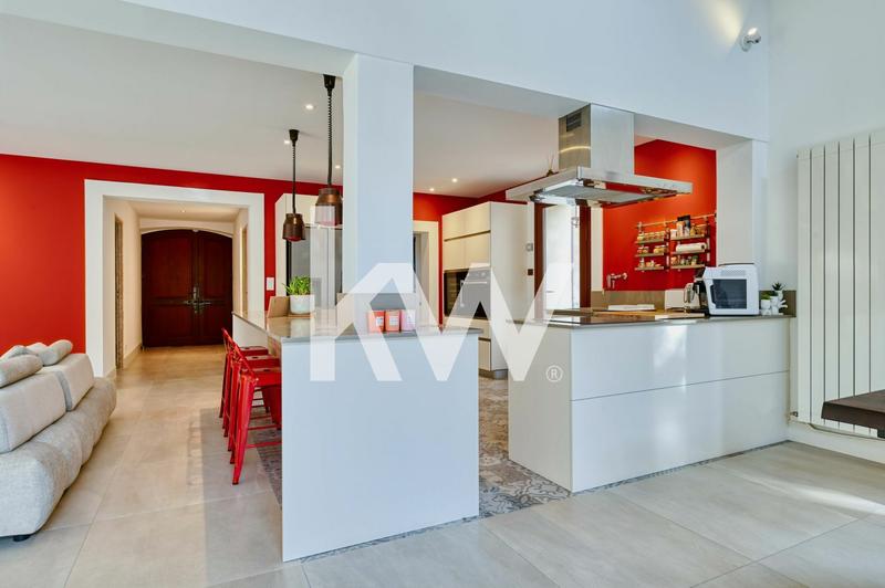 Maison - 166 m² - 6 pièces