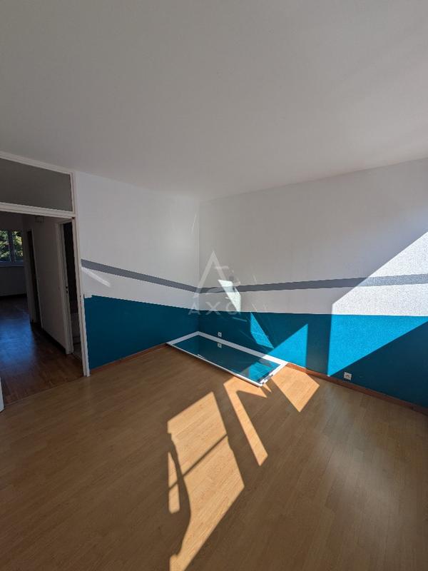 Appartement - 89 m² - 3 pièces