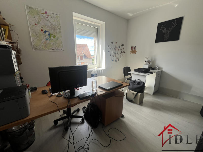 Maison - 185 m² - 10 pièces