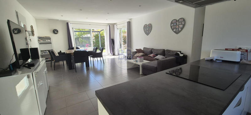 Villa - 90 m² - 4 pièces