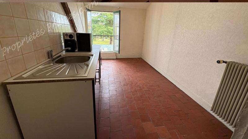 Maison - 220 m² - 10 pièces