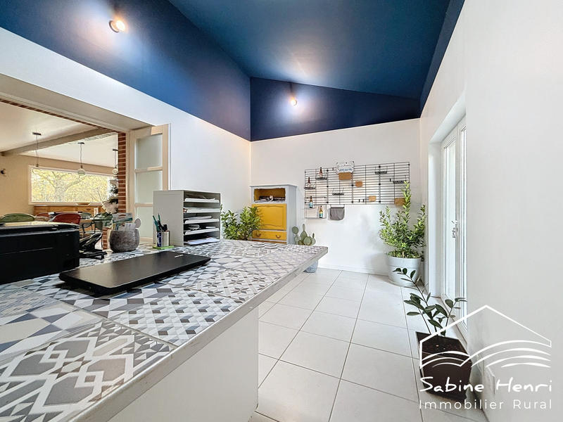 Maison - 354 m² - 10 pièces
