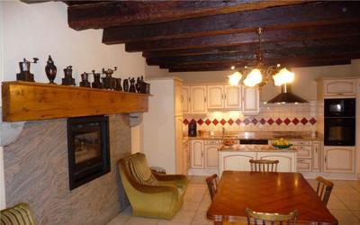 Maison - 195 m² - 7 pièces