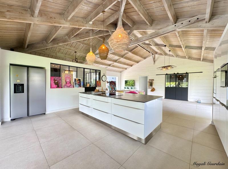 Maison - 141 m² - 5 pièces