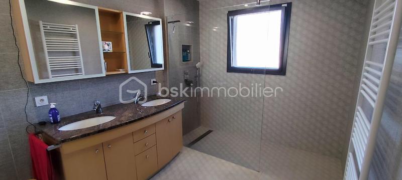 Maison - 142 m² - 5 pièces