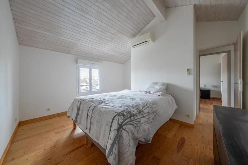 Maison - 160 m² - 8 pièces