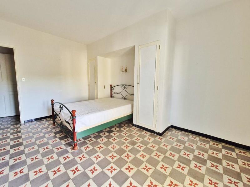 Maison - 200 m² - 8 pièces