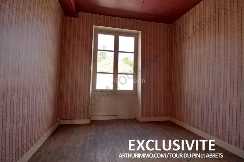 Maison - 212 m² - 10 pièces