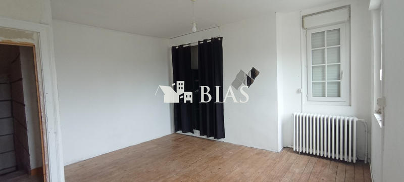 Maison - 243 m² - 9 pièces