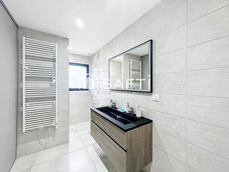 Maison - 138 m² - 5 pièces