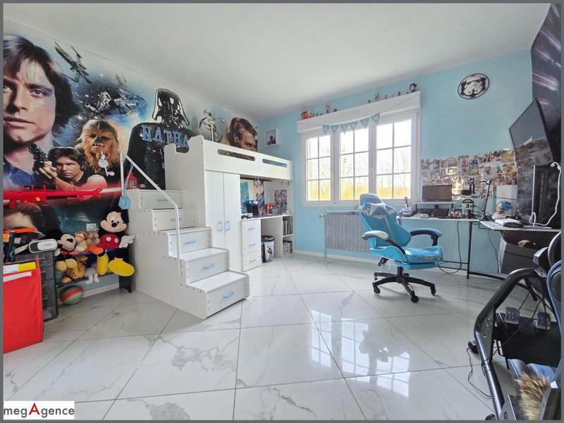 Maison - 237 m² - 8 pièces