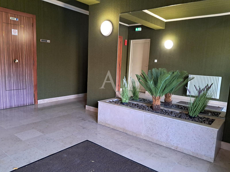 Appartement - 101 m² - 4 pièces