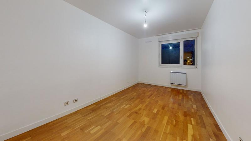 Appartement - 77 m² - 3 pièces