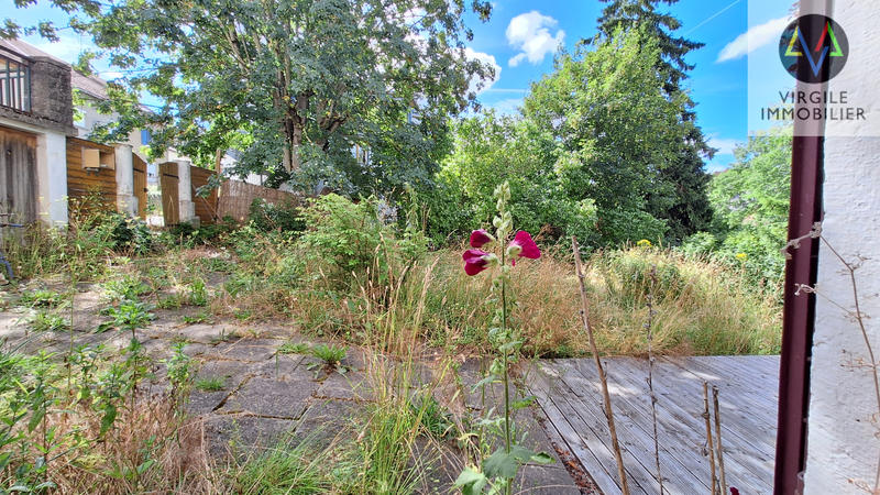 Maison - 477 m² - 18 pièces