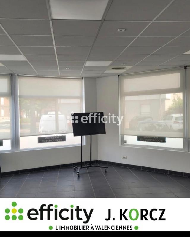 Bureau - 196 m² - 12 pièces