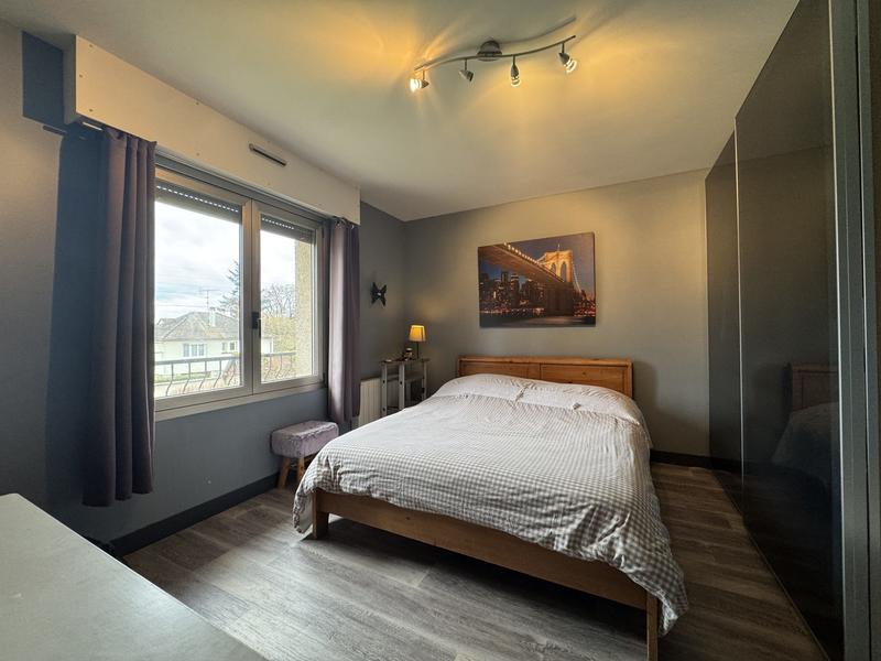 Maison - 210 m² - 6 pièces