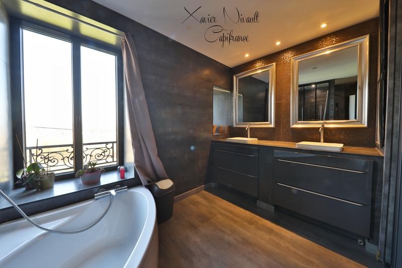 Maison - 394 m² - 9 pièces