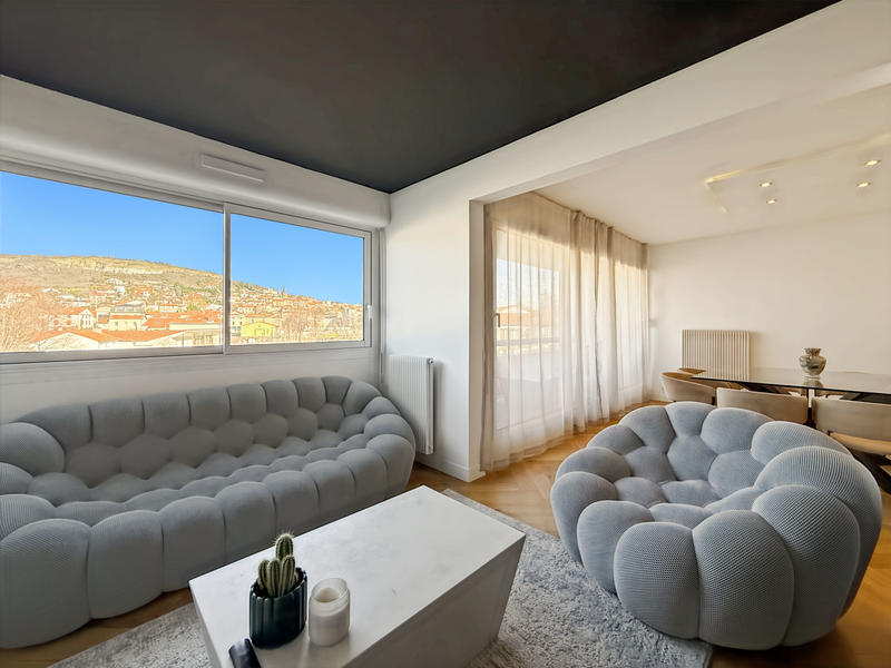 Appartement - 80 m² - 3 pièces