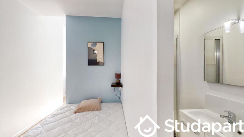 Chambre - 13 m² - 1 pièce