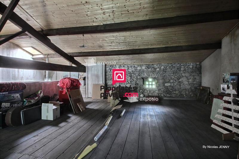 Maison - 230 m² - 6 pièces