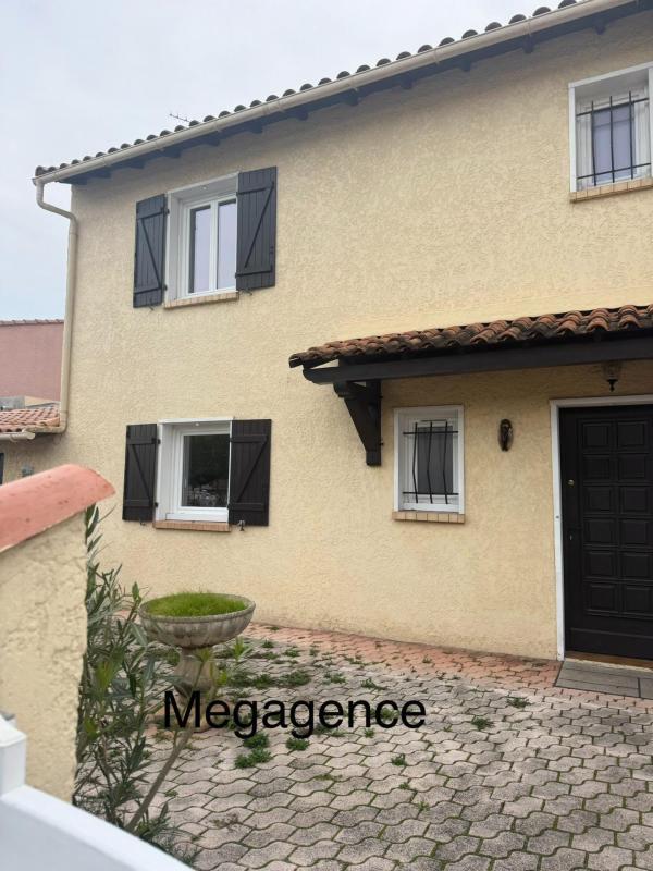 Maison jumelée - 105 m² - 4 pièces