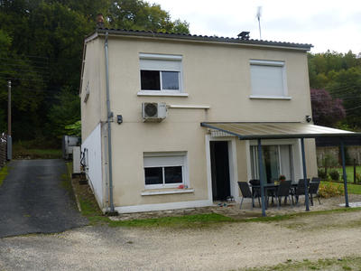 Maison - 105 m² - 4 pièces