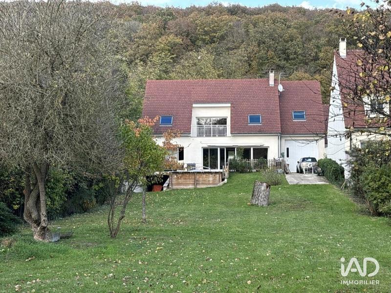 Maison - 213 m² - 5 pièces