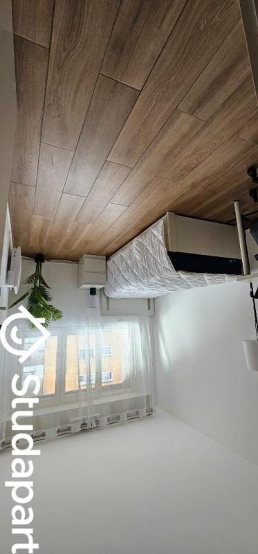 Chambre - 10 m² - 1 pièce