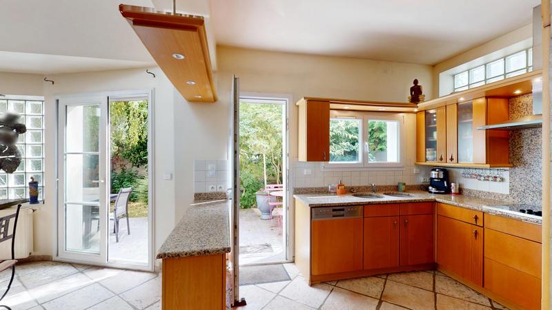 Maison contemporaine - 200 m² - 7 pièces