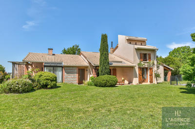 Villa - 179 m² - 5 pièces
