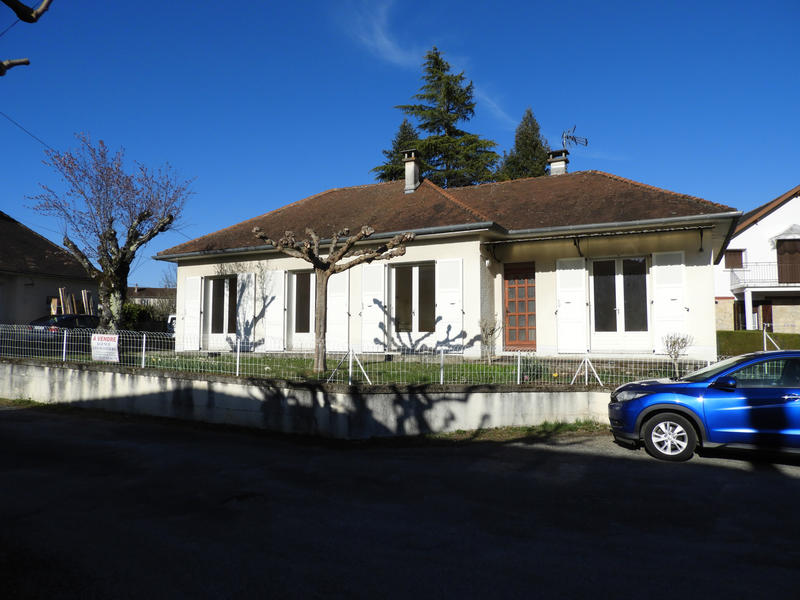 Maison - 95 m² - 6 pièces